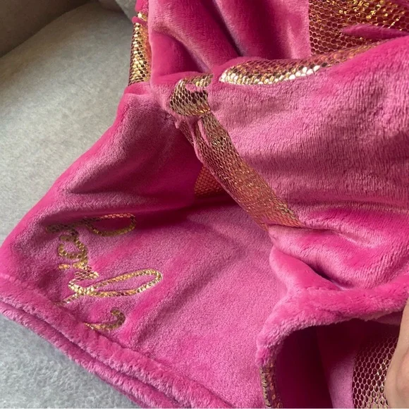 Juicy Couture Pink Throw Blanket with Gold Bows